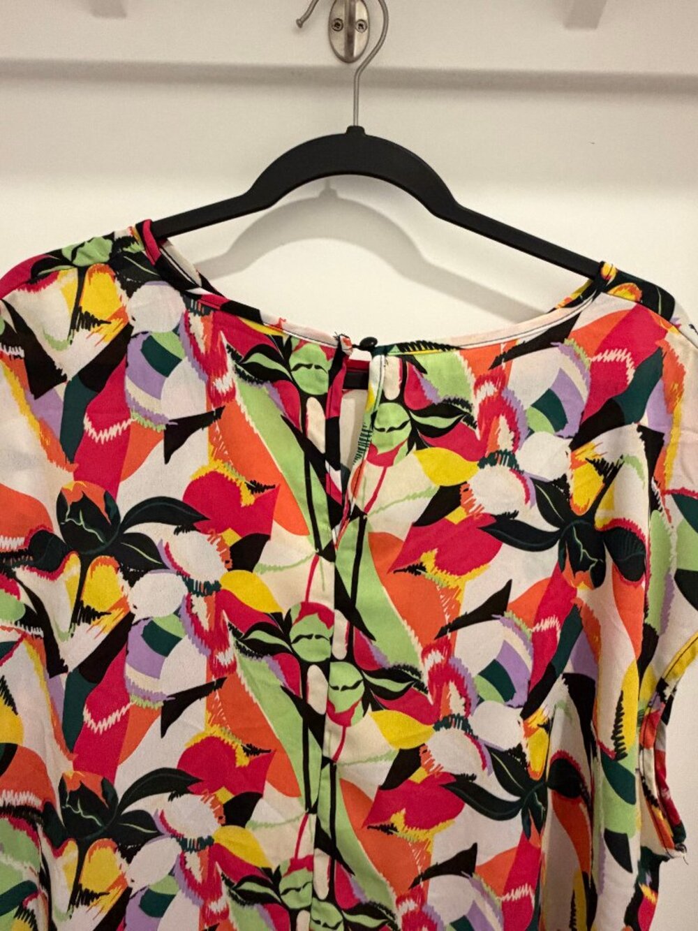 Ashley Stewart Floral Abstract Blouse Womens 14/16 Multicolor Keyhole Back Top - Picture 4 of 5